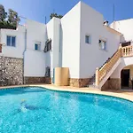 Casa Luna خافييا